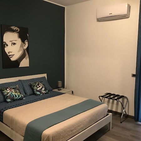 Dr House Apartment Катания Екстериор снимка