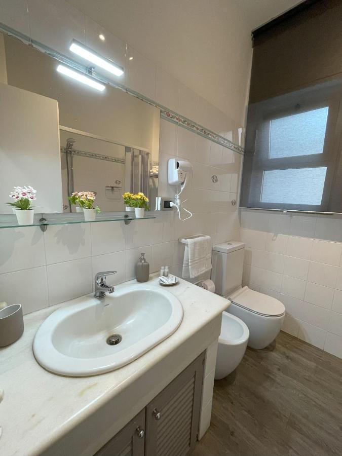 Dr House Apartment Катания Екстериор снимка