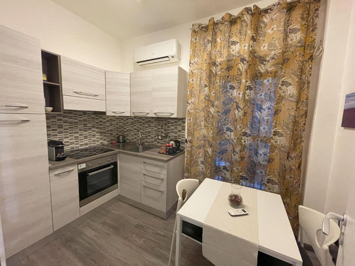 Dr House Apartment Катания Екстериор снимка