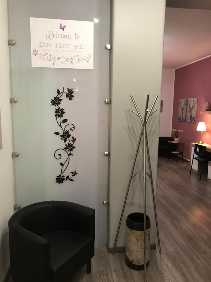 Dr House Apartment Катания Екстериор снимка