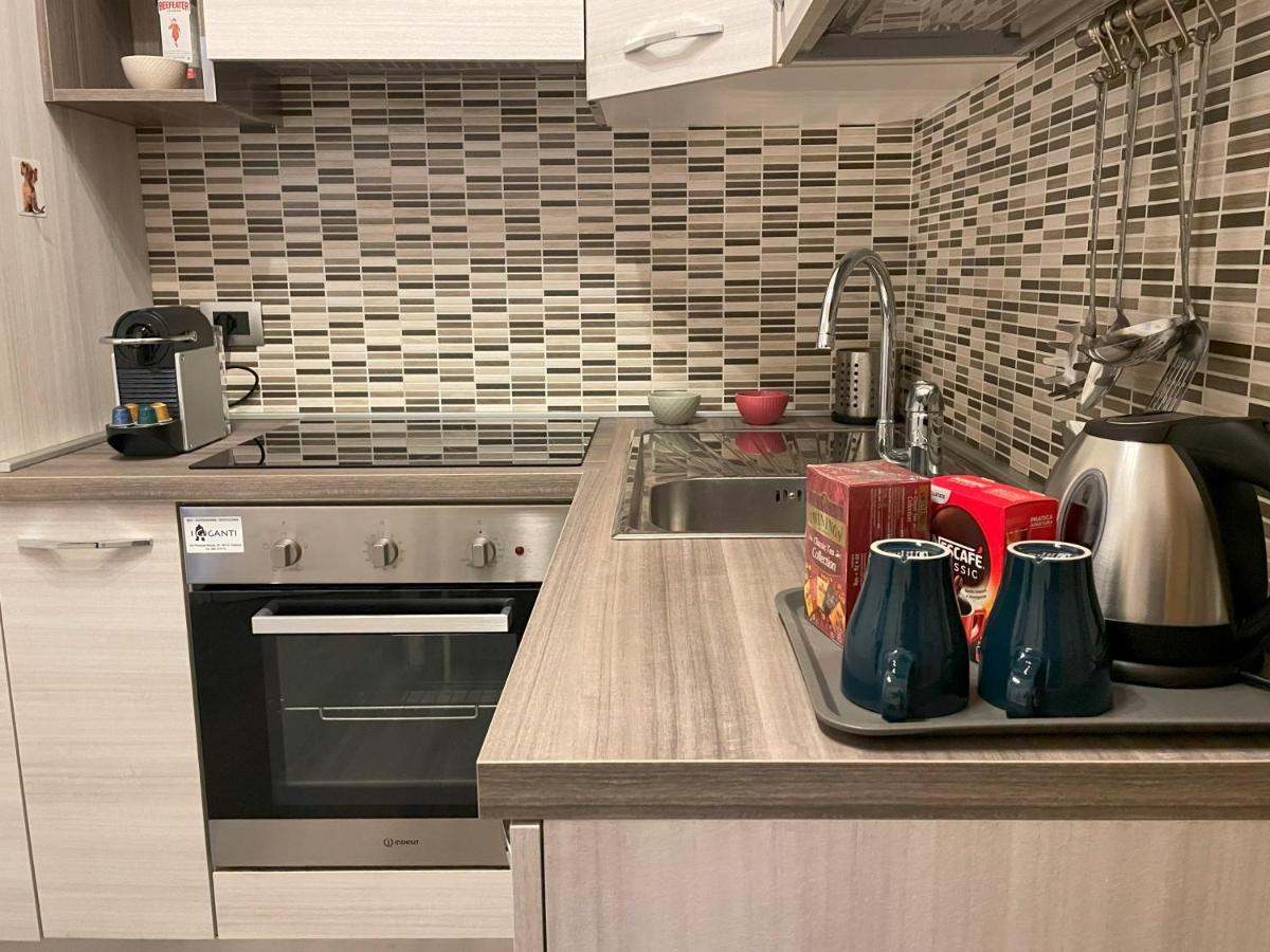 Dr House Apartment Катания Екстериор снимка